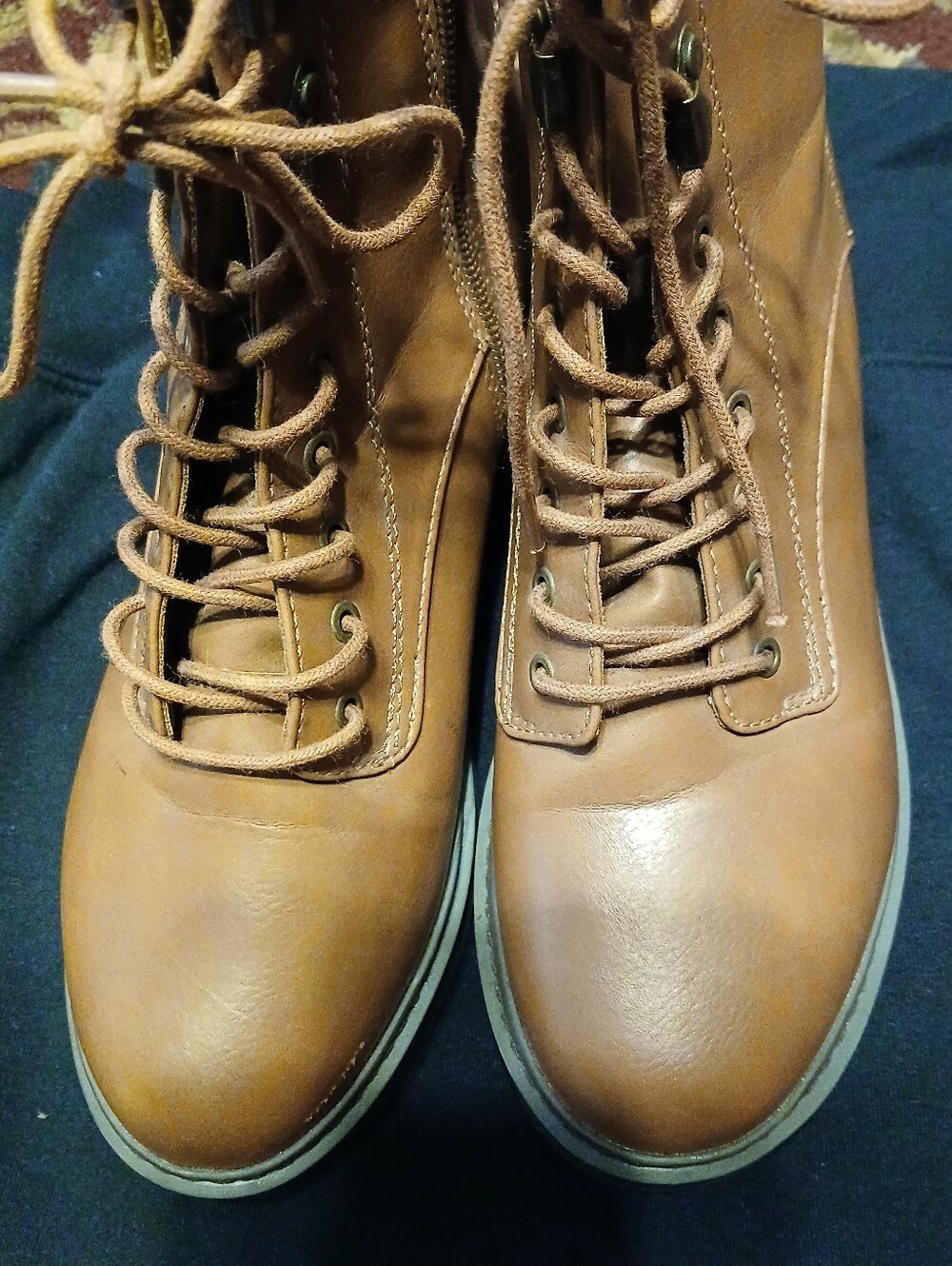 Universal Thread Lace Up boots  Sz. 8